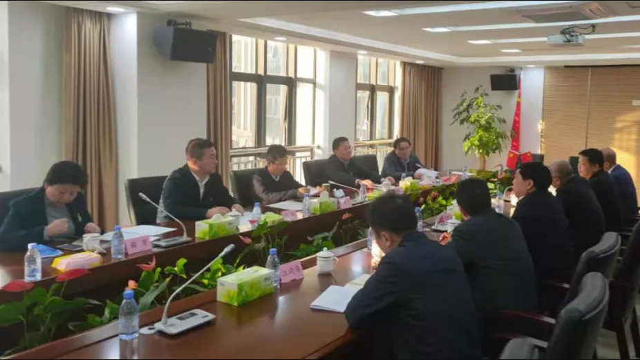 市委常委、副市长杨新坚调研海峡农副产品物流中心稳价保供和改革发展工作